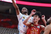 福建男篮客场淘汰对手，进军季后赛